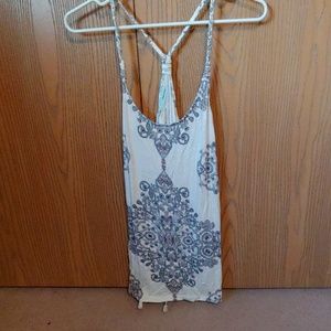 Medium Maurices tank top